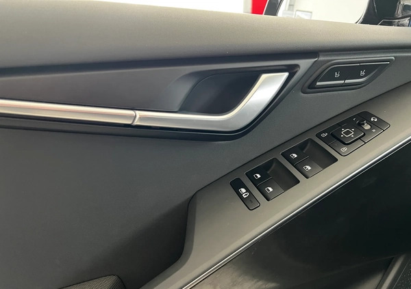 Kia Niro cena 185800 przebieg: 9, rok produkcji 2023 z Łowicz małe 172